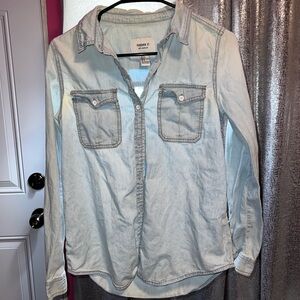 Light blue denim button up shirt #denim #shirts